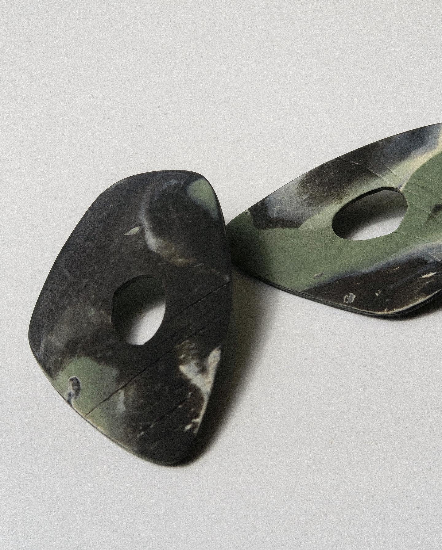 Maya Minimal Eliad earrings