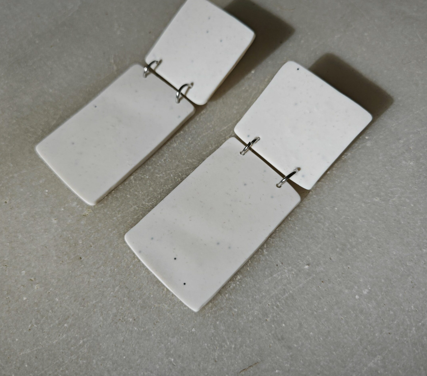 Maya Minimal Enya earrings