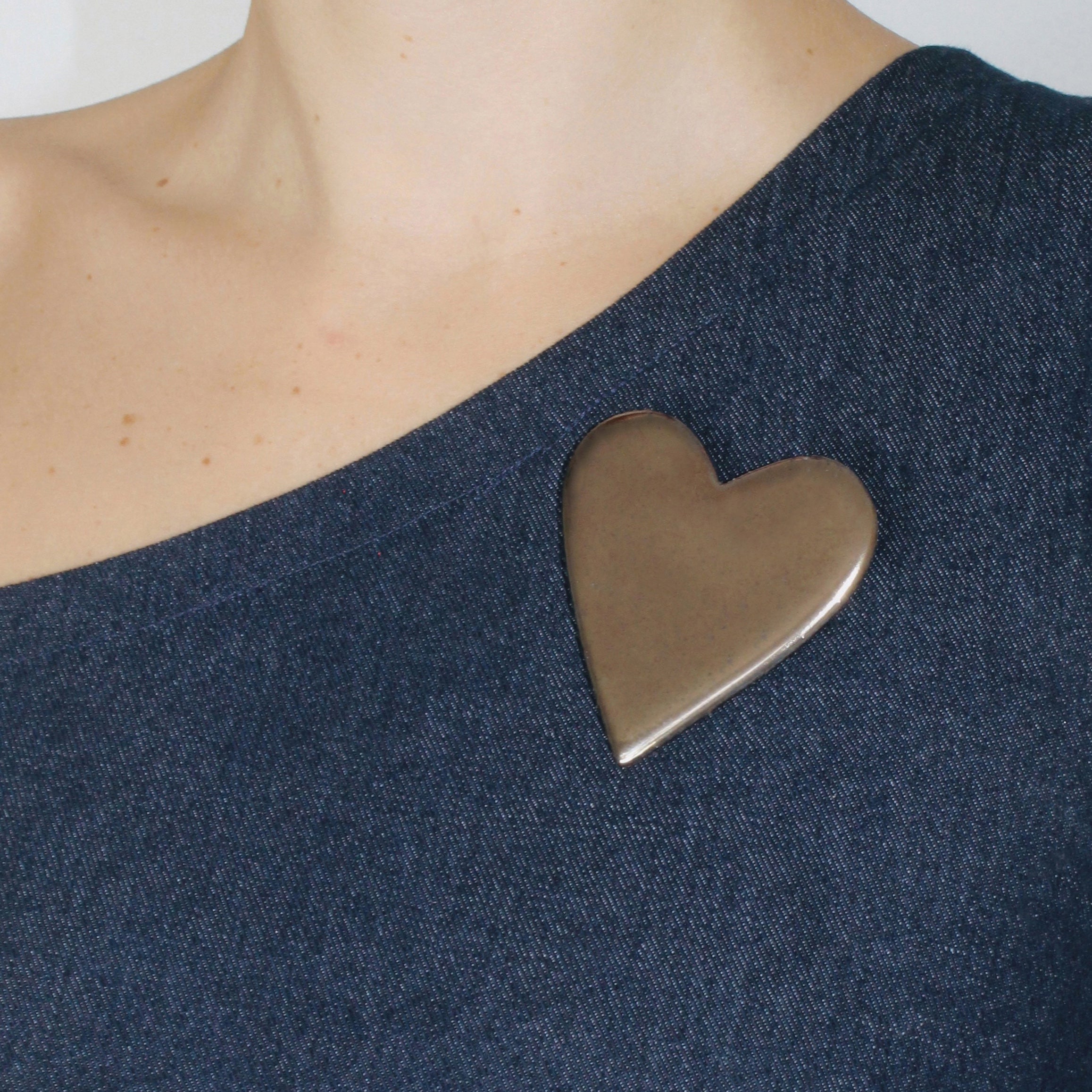 LOVESICK brooch (Venti) - Bronze