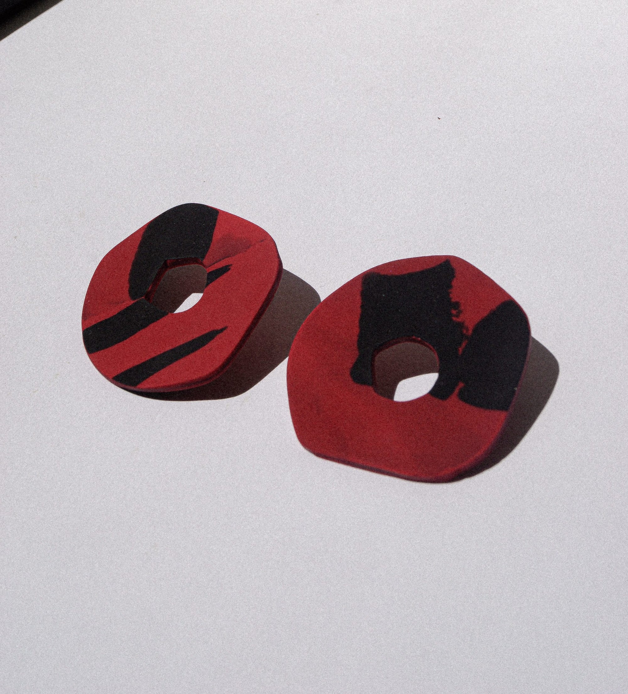 Maya Minimal Lana earrings