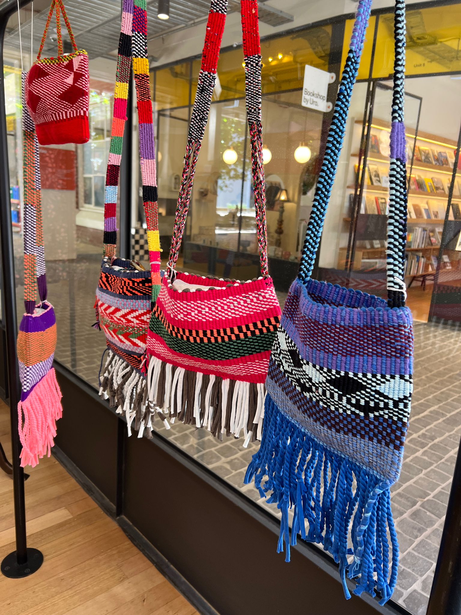 Burkete (Bricks) Wanbaar with tassels